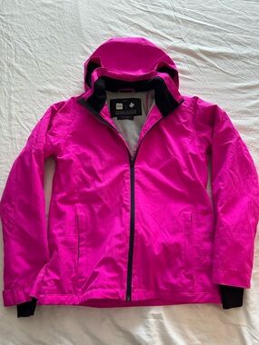 PWDR Room YOUTH XL Hot Pink ski jacket with hood.